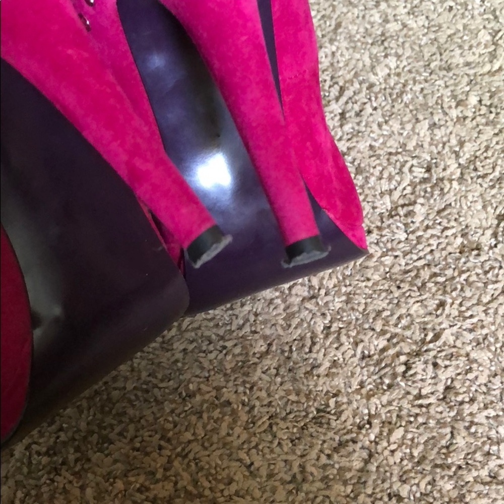 High Heels - Picture 5 of 5